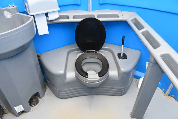 Best Porta potty cleaning services  in Altamont, KS