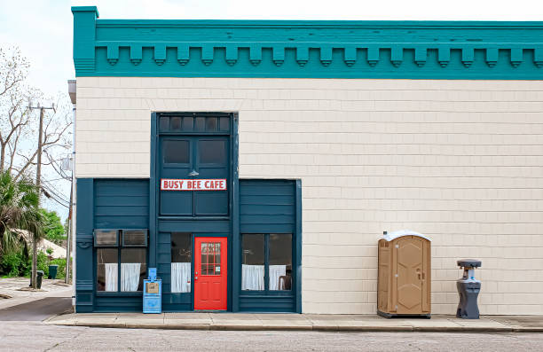 Best Best portable toilet rental  in Altamont, KS